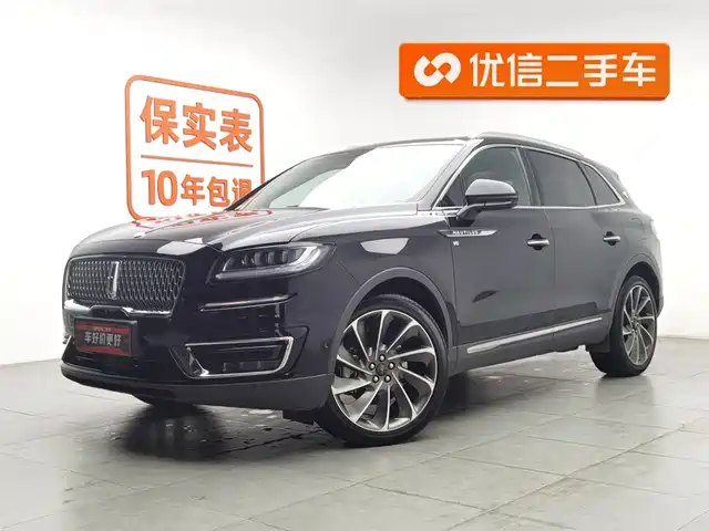 LINCOLN NAVIGATOR (IMPORT)