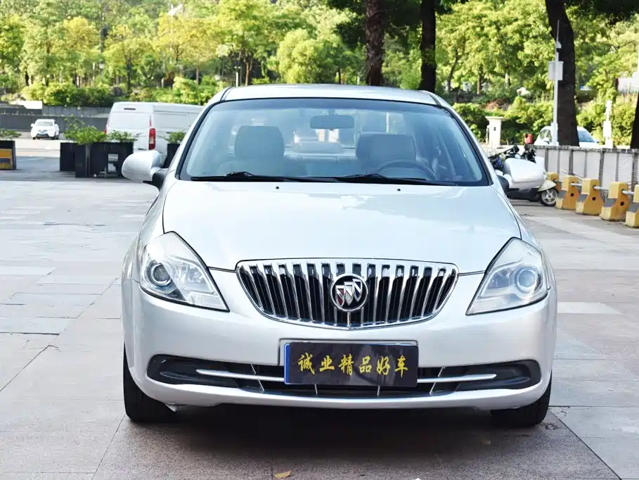 Photo 2 - Buick Excelle
