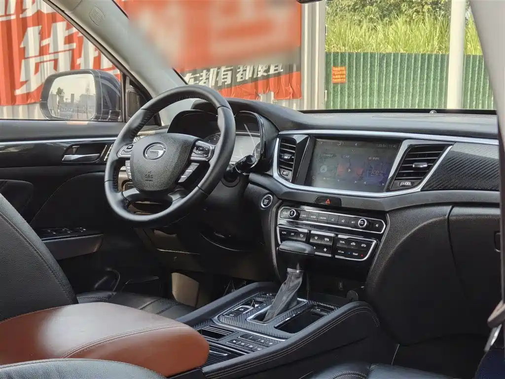 GAC Trumpchi Trumpchi GS7 2017 320T 2WD Luxury Smart Connect фото 18