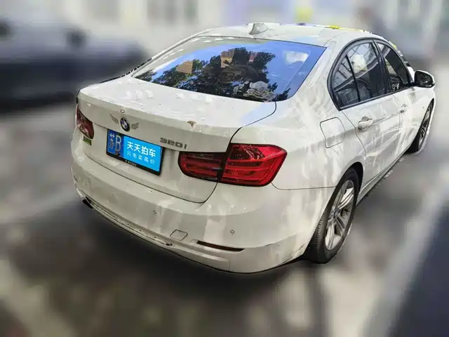 BMW 3 Series (Import) 2013 320i Sport Design Package — фото 2