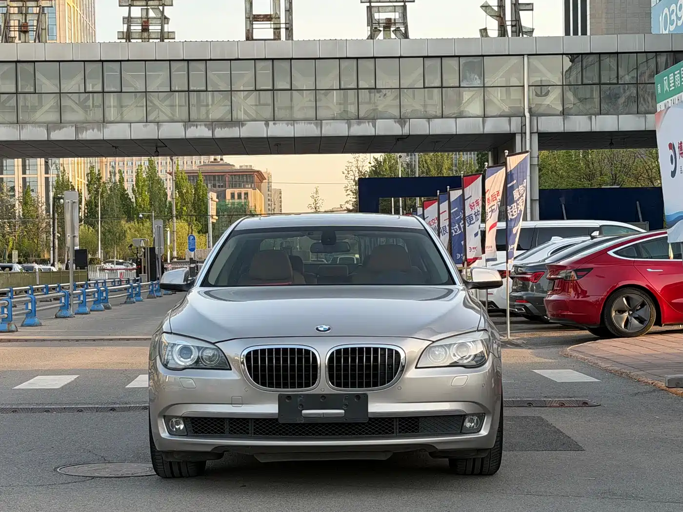 BMW 7 Series 2013 Model 740Li Luxury фото 2