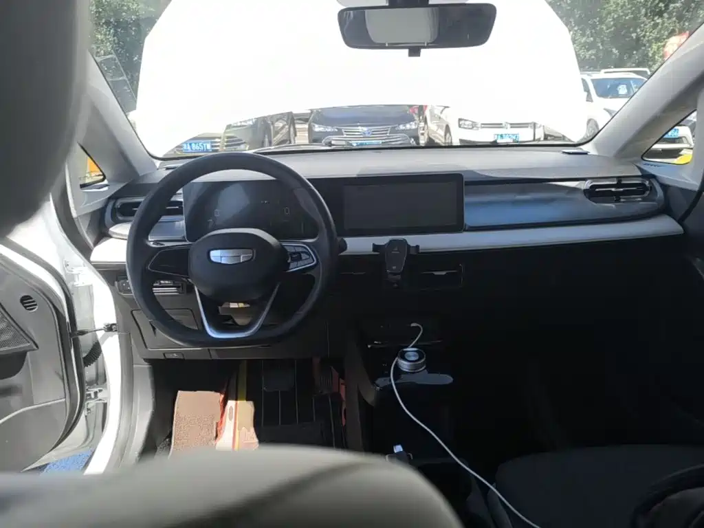 Geely Geometry E Firefly 2024 2024 Model 301km Light Flow