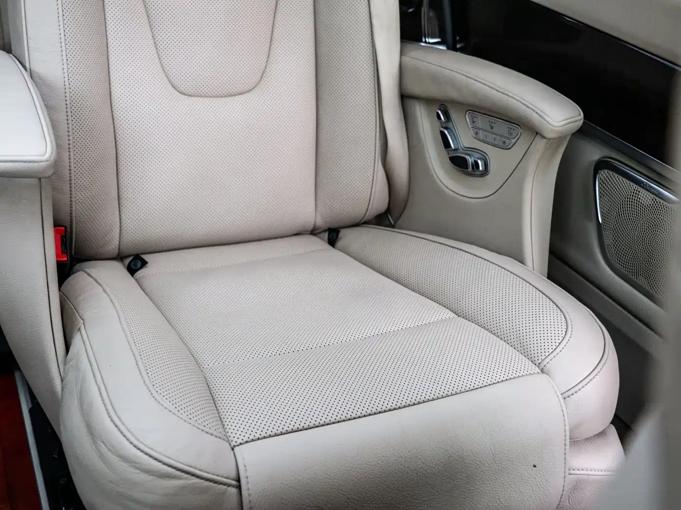 Mercedes-Benz V-Class 2016 V 260 Premium Edition фото 16