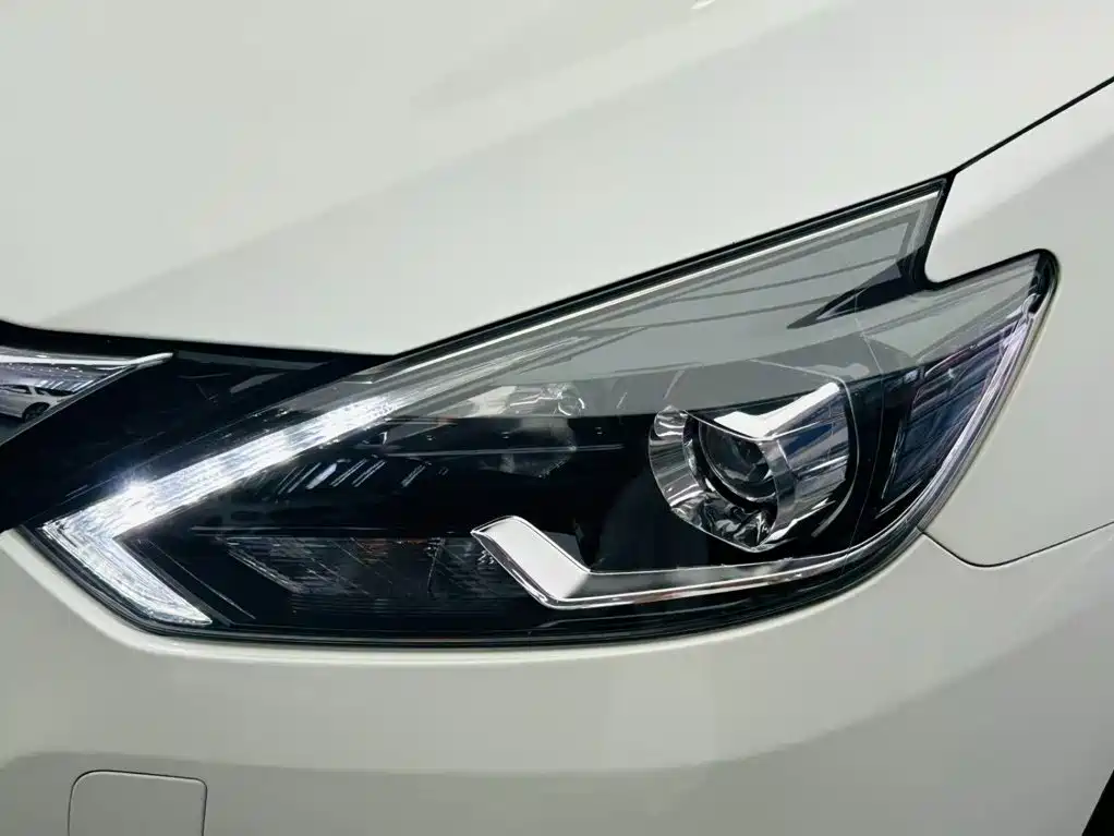 صورة 11 - Nissan Sylphy