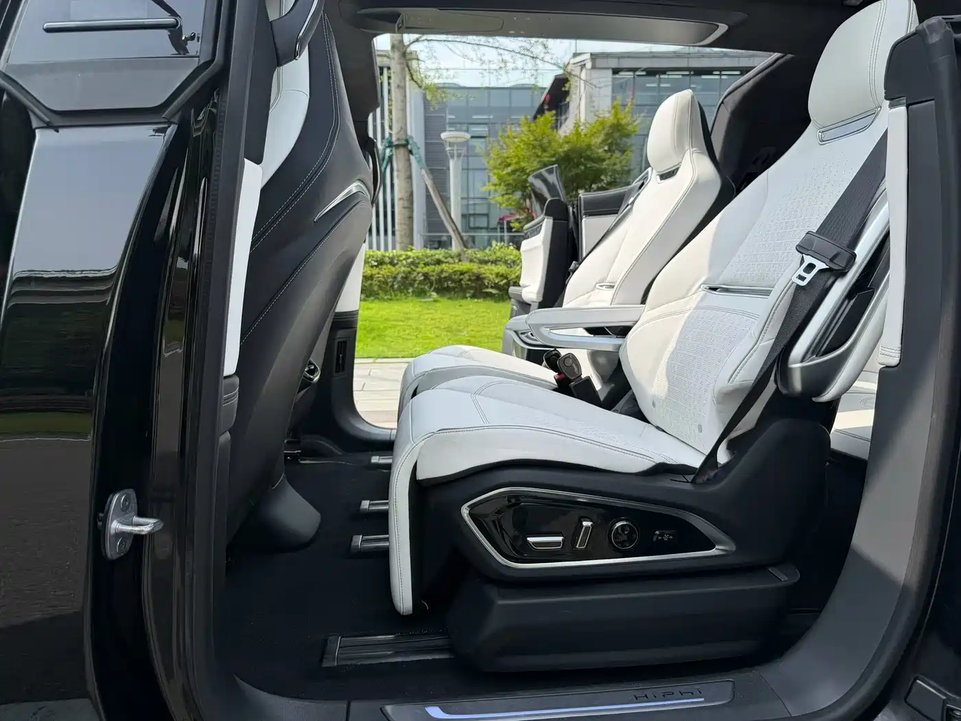 HiPhi X 2022 2021 Flagship Edition 6-Seater