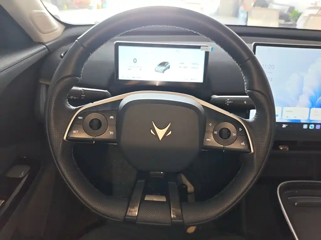 ARCFOX T1 2026 2025 425 Base Version