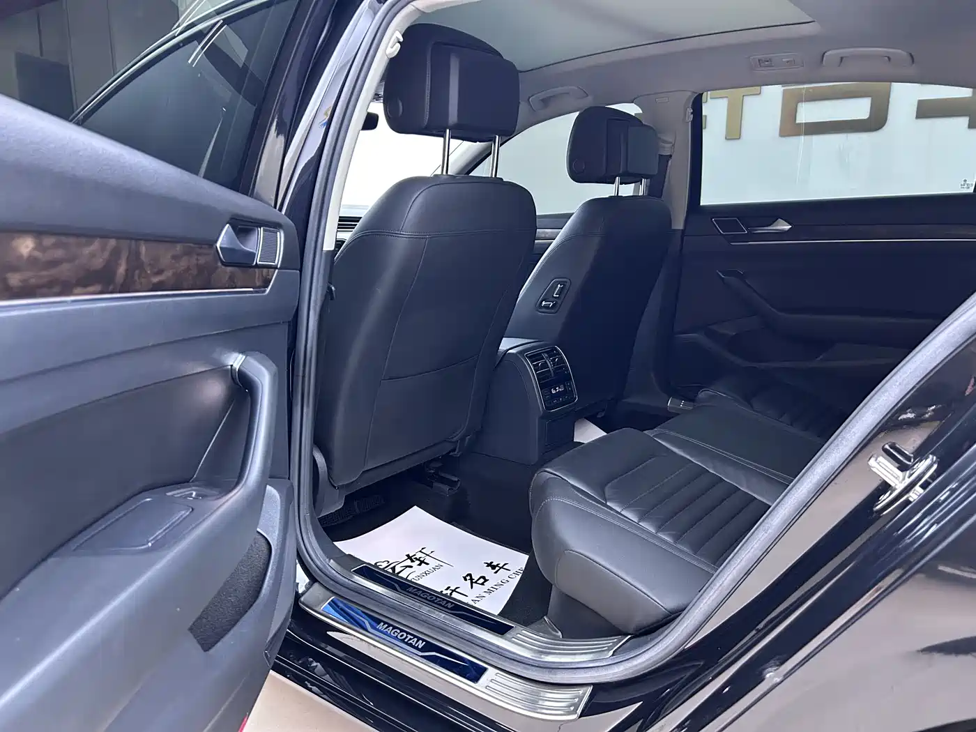 Volkswagen Magotan 2019 330TSI DSG Luxury Class China VI фото 8