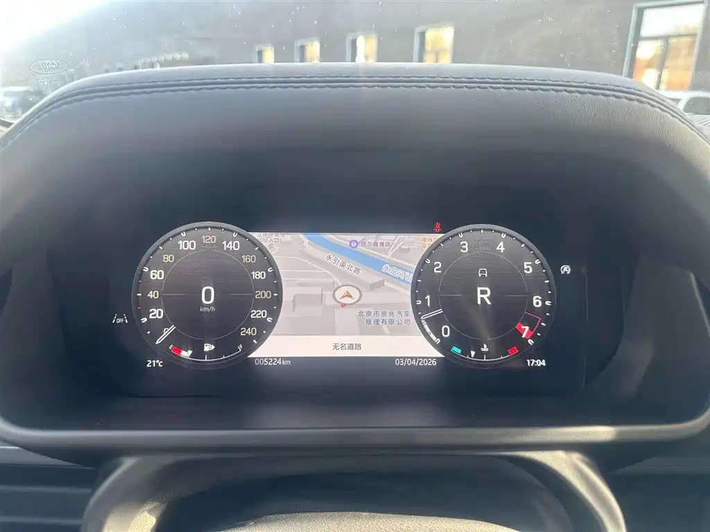Land Rover Defender 2025 110 3.0T P400 X фото 13