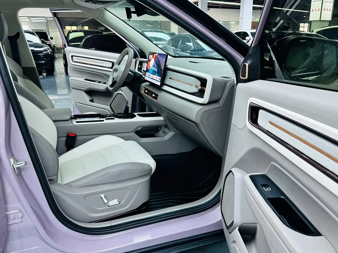 Geely ICON 2025 2026 Chocolate 1.5TD Pure Edition