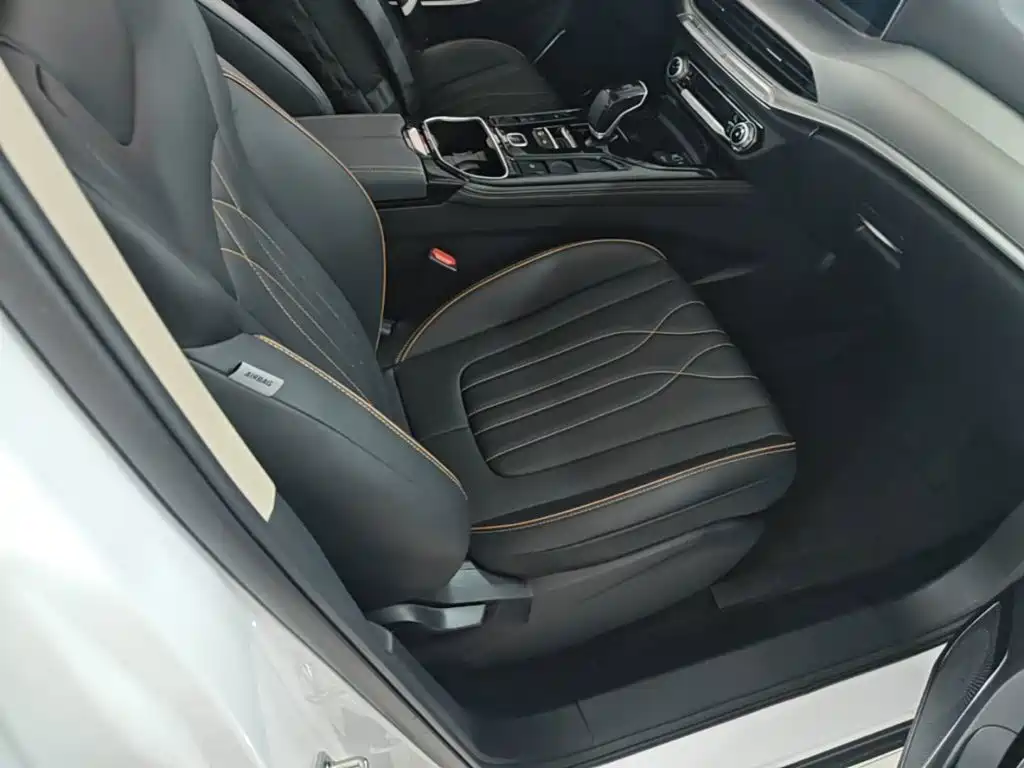 Besturn Bestune T77 2024 2023 1.5T Automatic Luxury