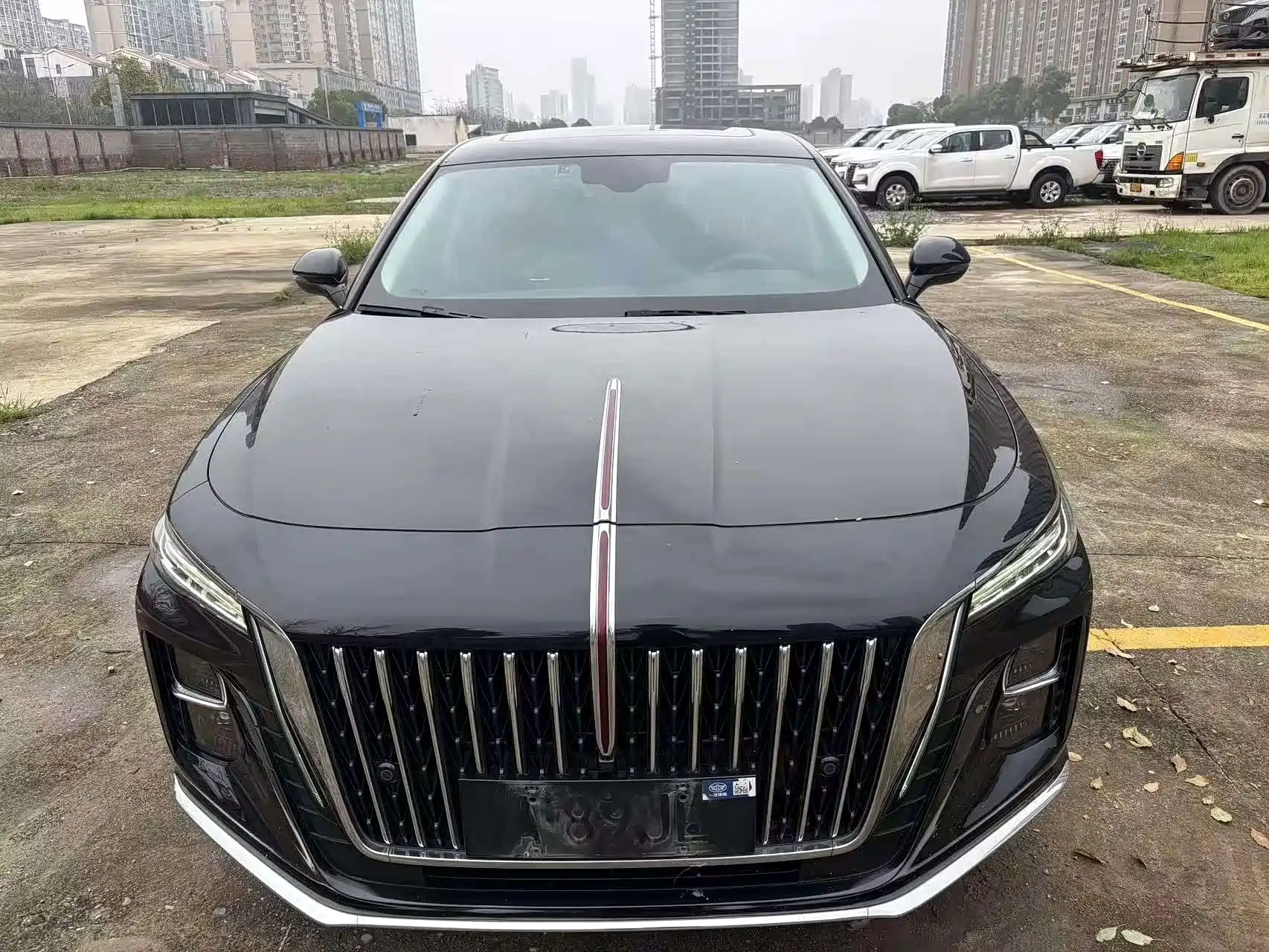 Photo 2 - Hongqi H5