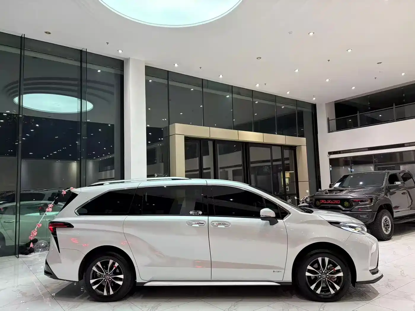 2025 Toyota Granvia