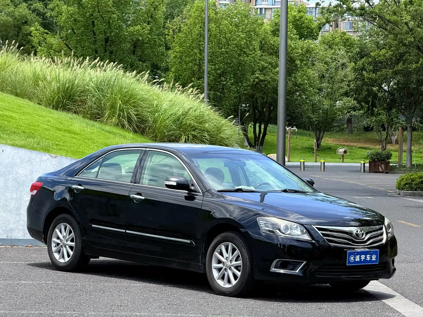Photo 3 - Toyota Camry