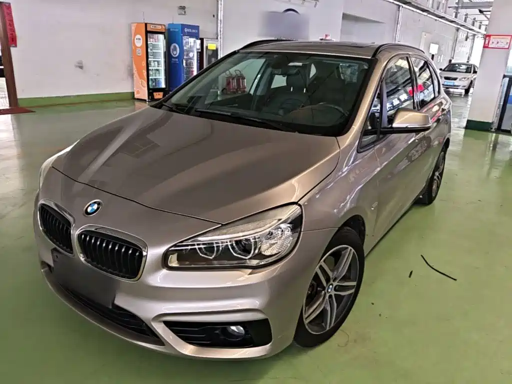 BMW 2 Series Touring 2016 2016 218i Sport Design Package