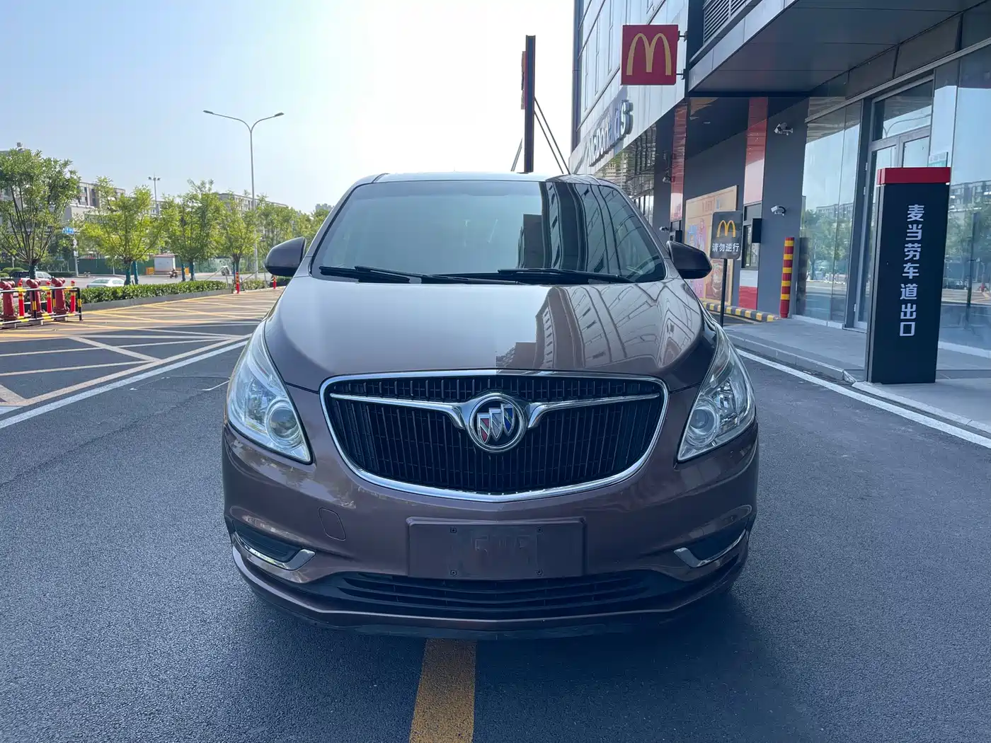 Фото 2 - Buick GL8