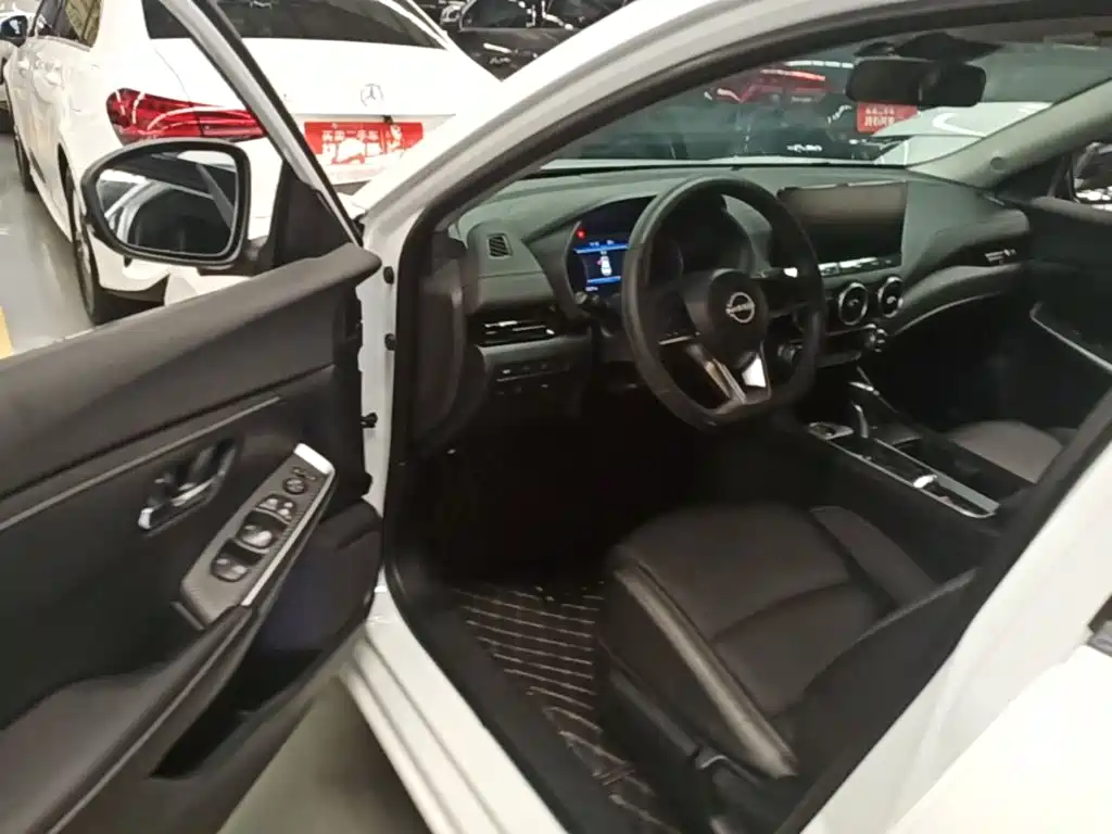 Nissan SYLPHY, миниатюра 16