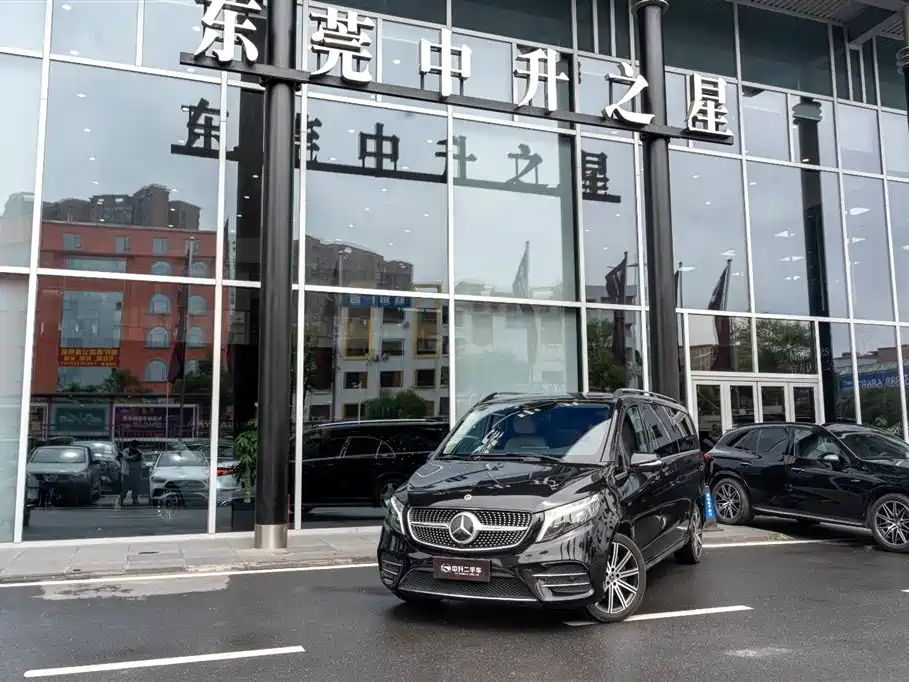 Mercedes-Benz V-Class 2022 V 260 L Long Wheelbase Luxury Edition