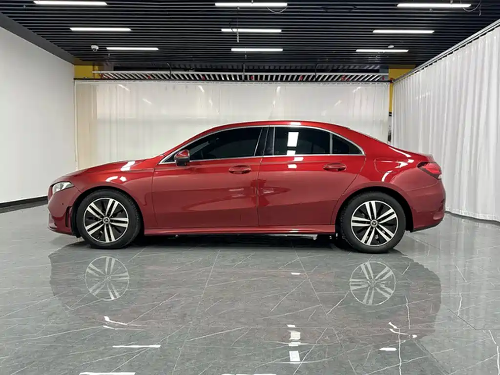 Фото 3 - Mercedes-Benz A-Class