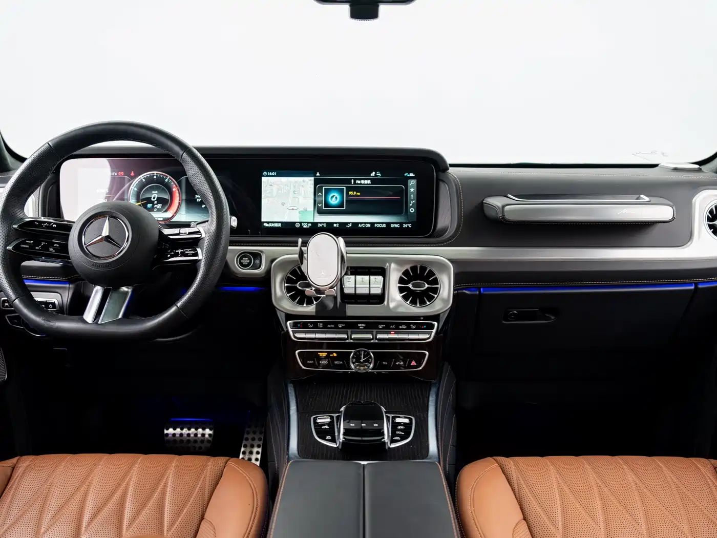 Mercedes-Benz G-Class 2024 G 500 фото 10