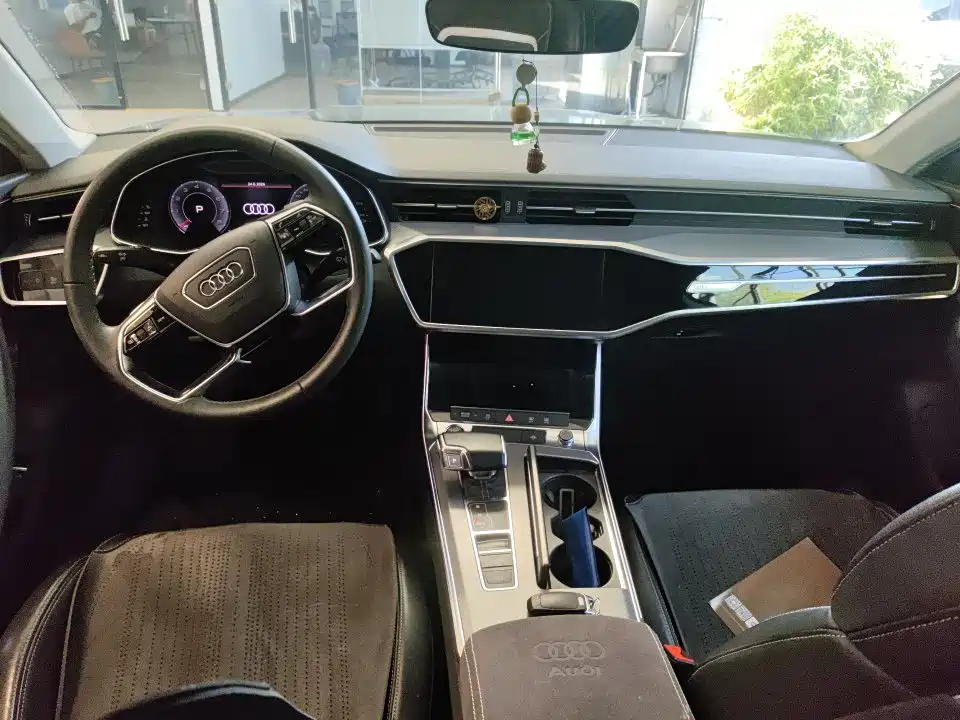 Audi A7L 2022 2022 45 TFSI S-line Dream Builder Edition