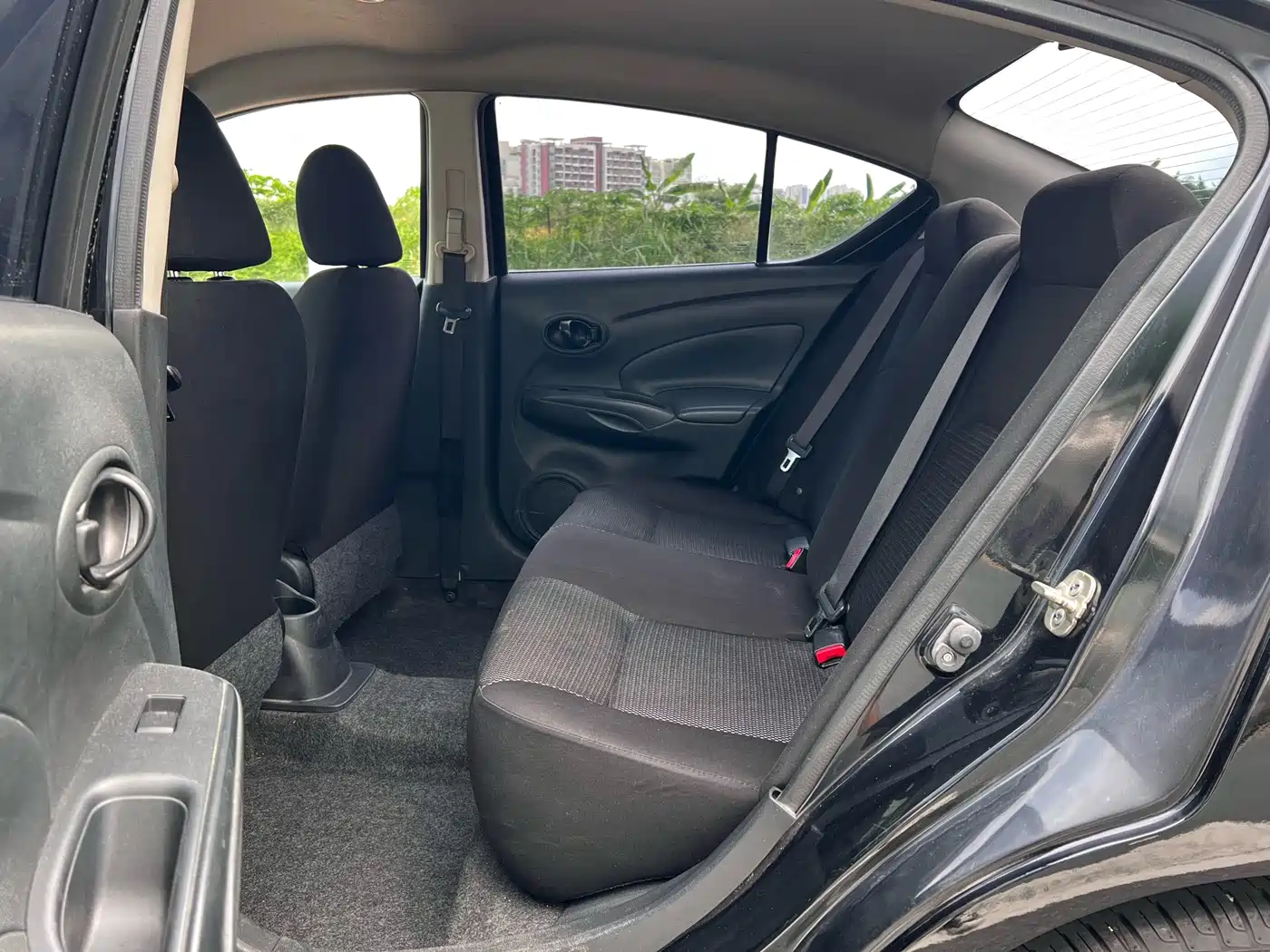 Nissan Sunny 2016 2015 1.5XE CVT Elite