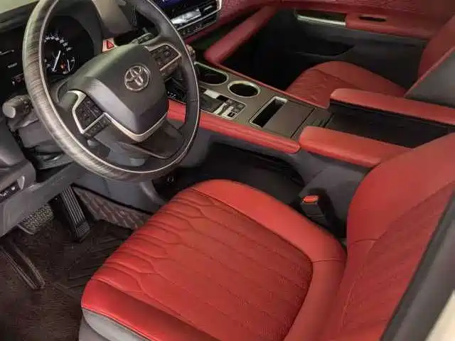 Toyota Sienna 2025 2024 2.5L Hybrid Comfort Edition