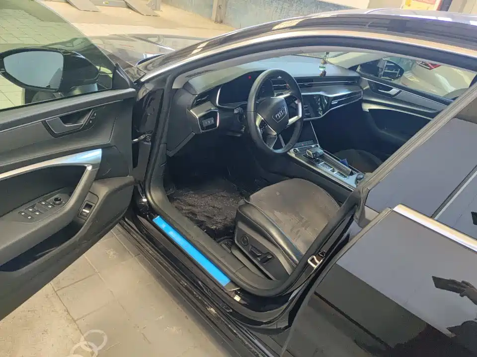 Audi A7L 2022 2022 45 TFSI S-line Dream Builder Edition