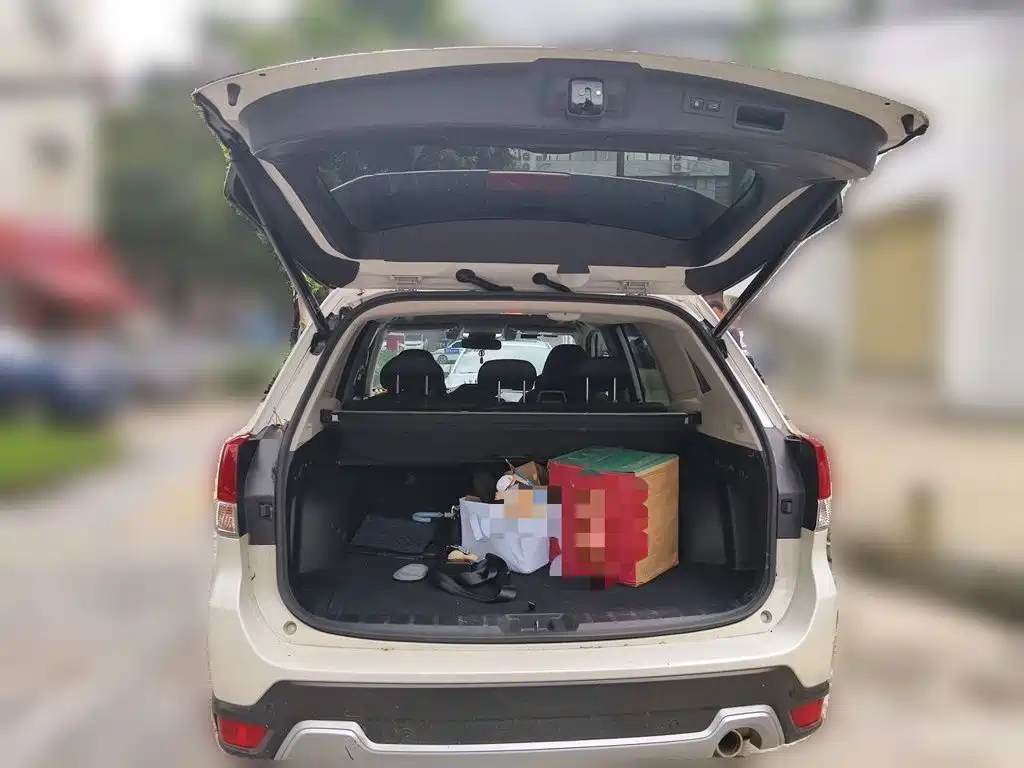 SUBARU FORESTER