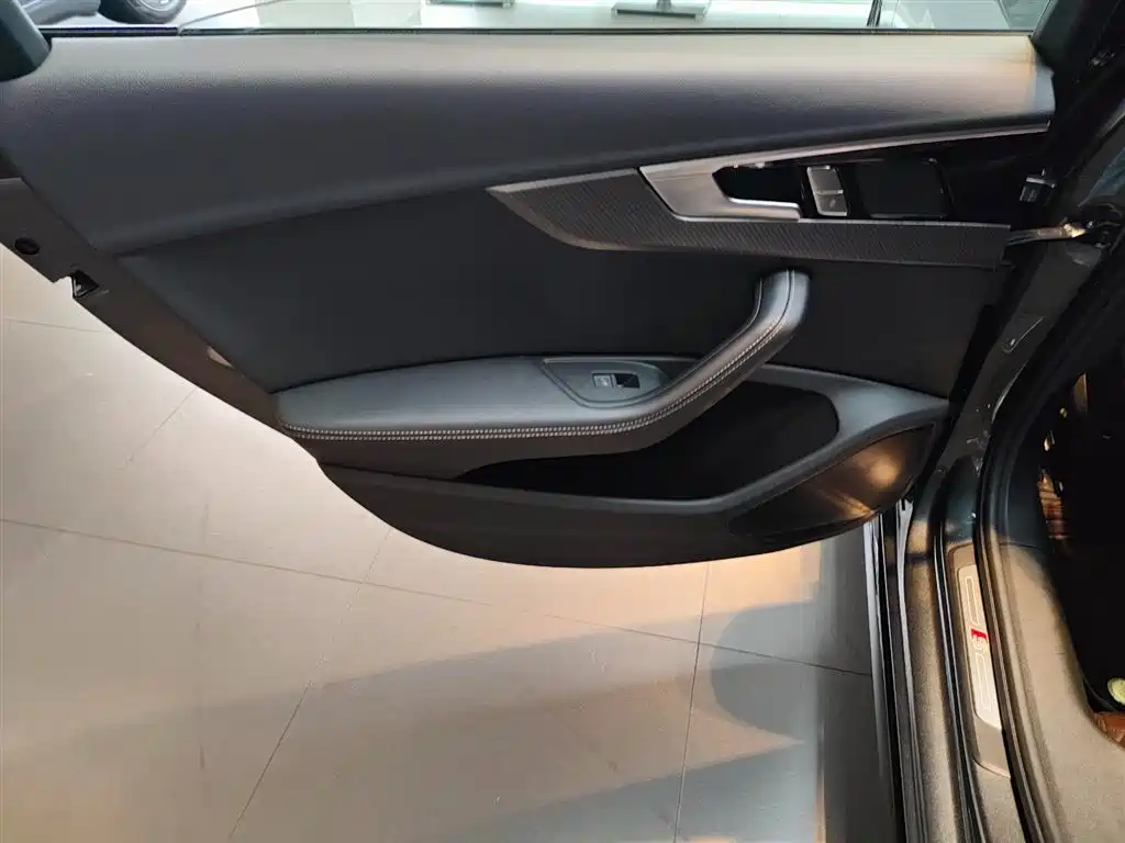Audi A4L, миниатюра 17