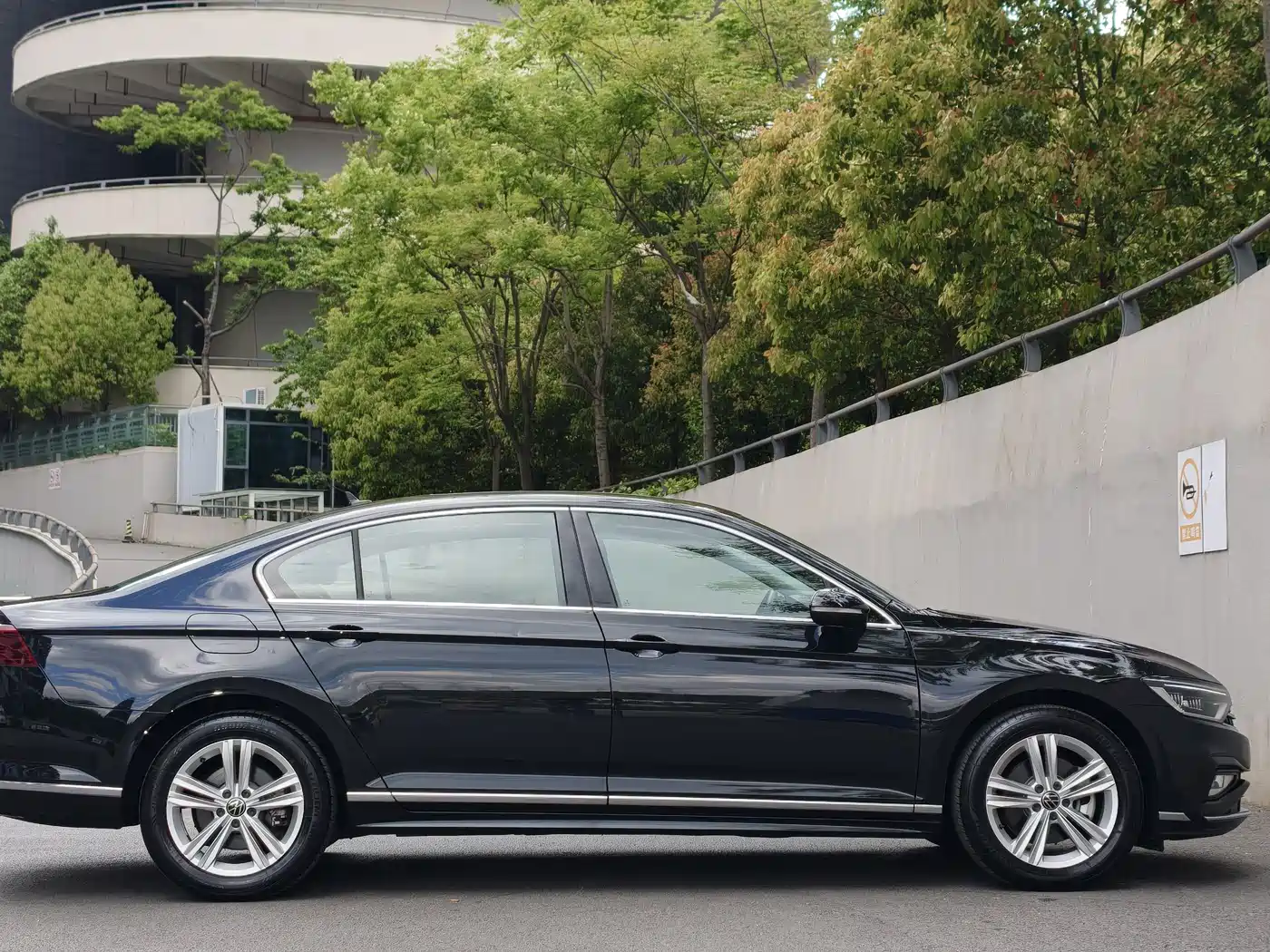 Volkswagen Magotan 2023 2 Million Units Commemorative Edition 280TSI DSG Comfort фото 7