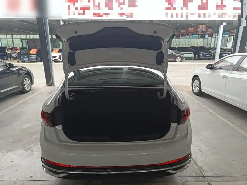 Volkswagen Sagitar, миниатюра 19