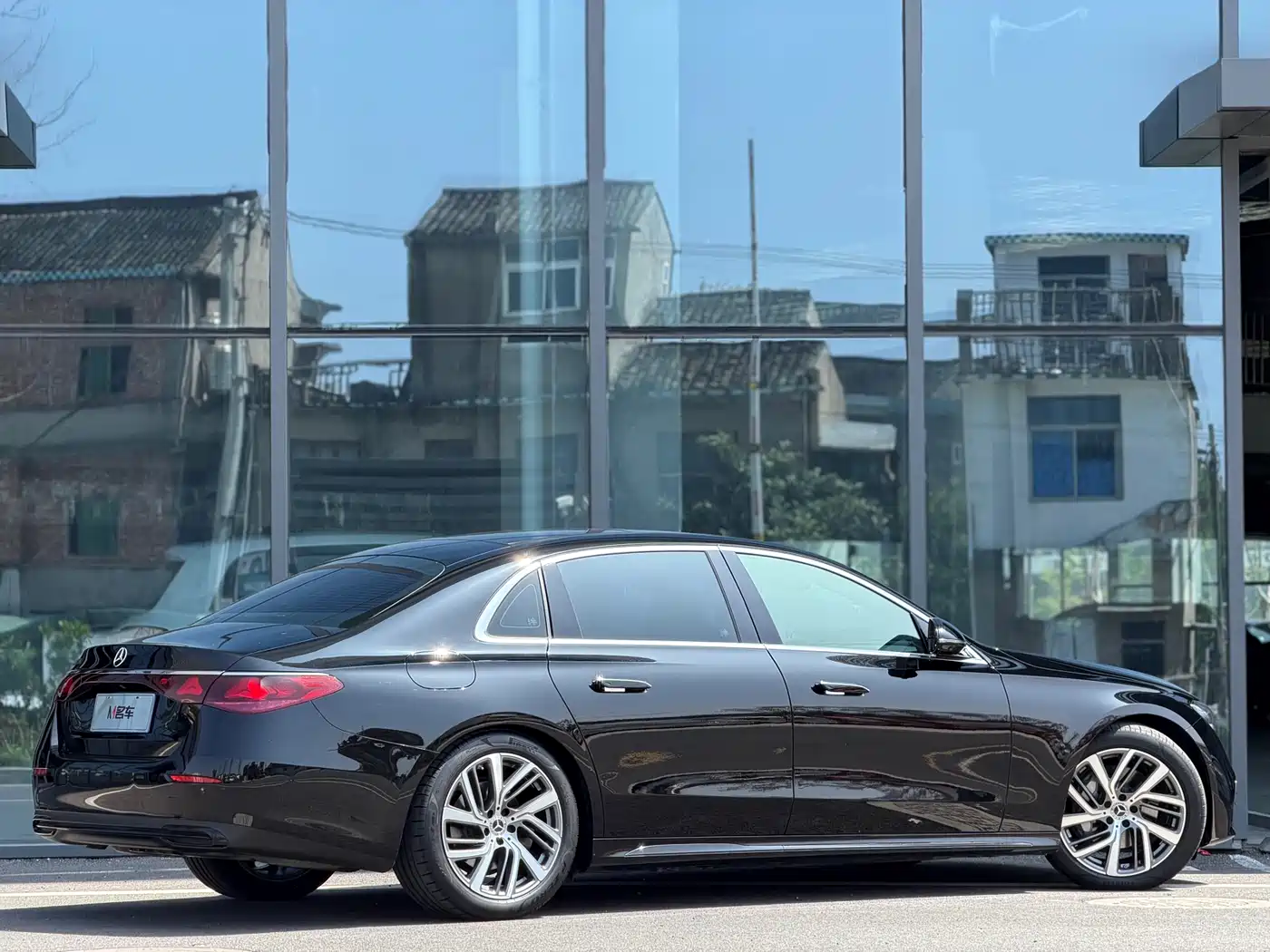 Mercedes-Benz E-Class 2024 E 300 L Fashion фото 5