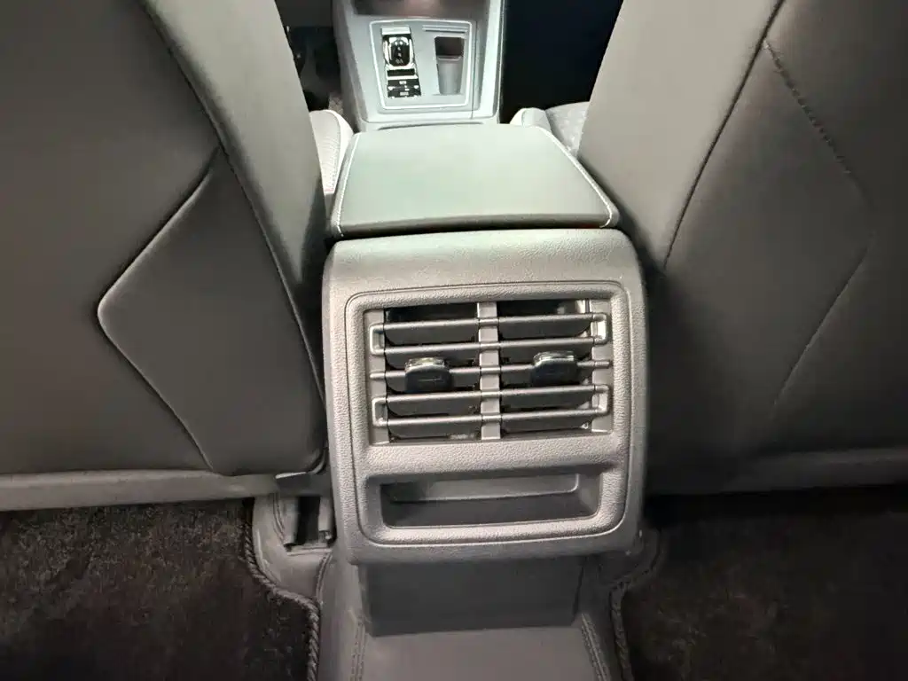 Фото 8 - Volkswagen Golf