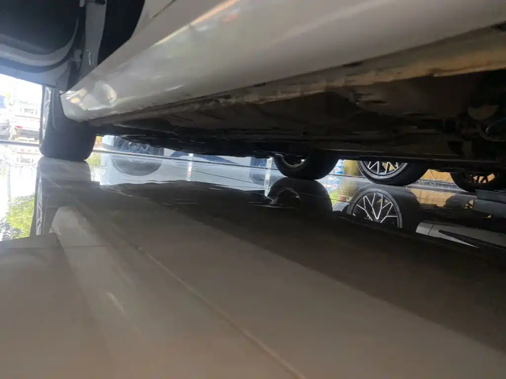 Фото 22 - Roewe 360