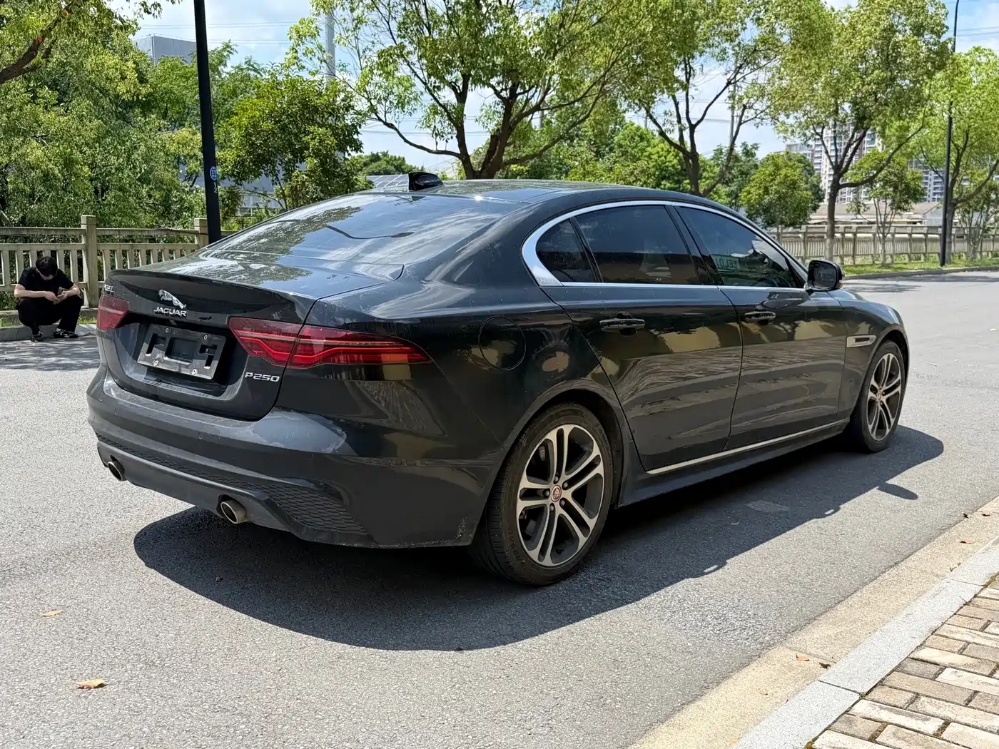 Jaguar XEL 2024 2024 Model 2.0T 250PS R-DYNAMIC S Gloss Black Sport Edition
