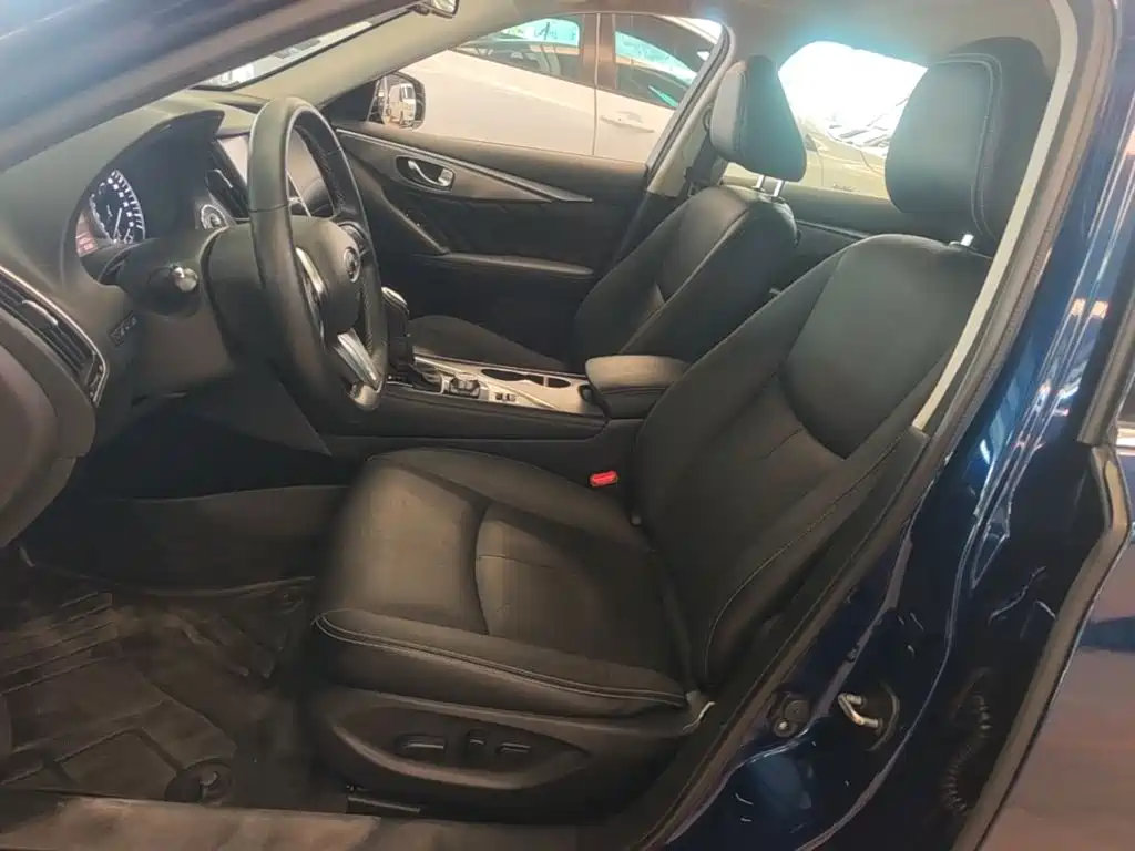 Infiniti Q50L 2018 2018 2.0T Leisure Edition China V