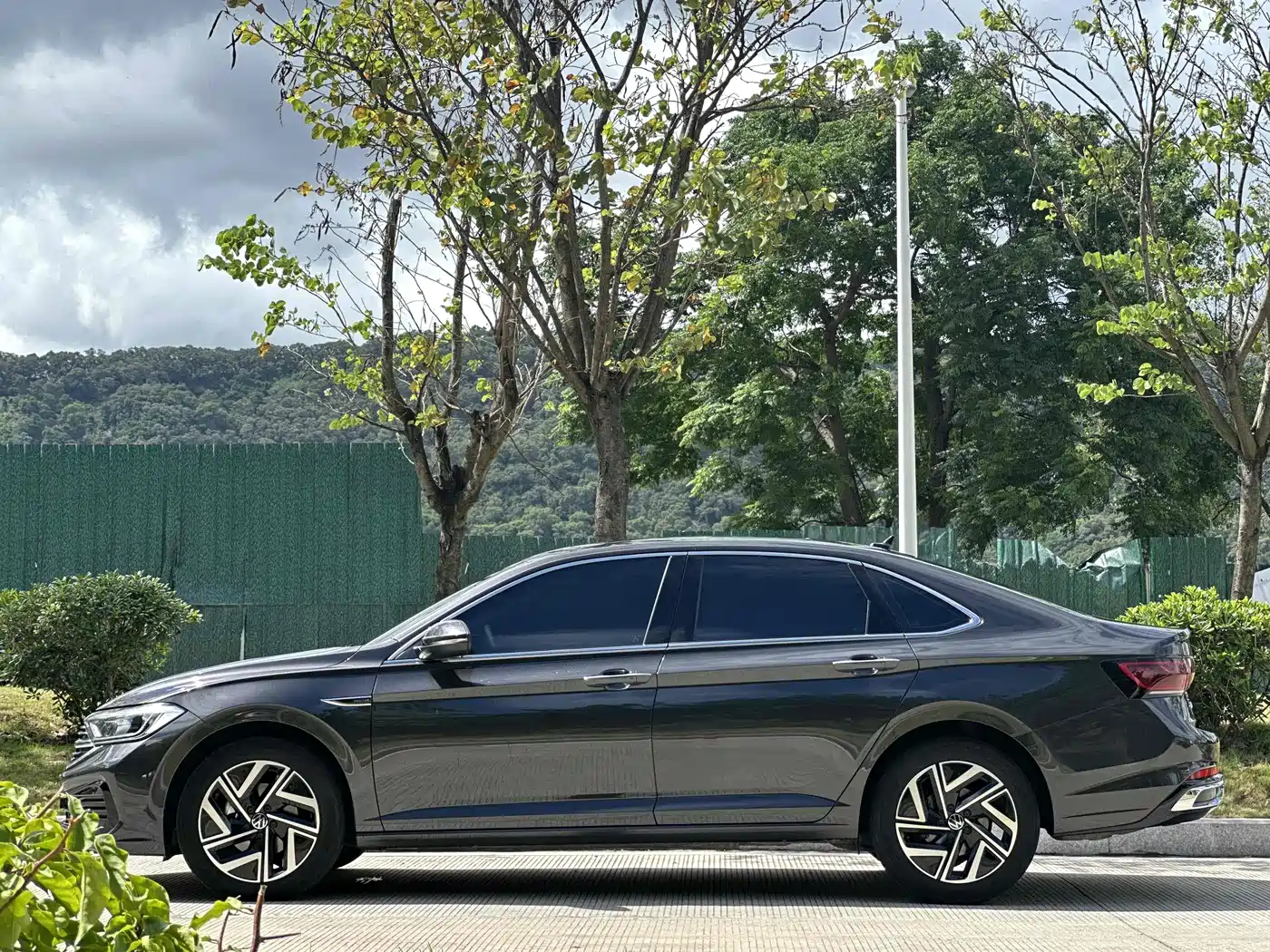 Volkswagen Sagitar 2024 300TSI DSG Surpass Edition фото 8