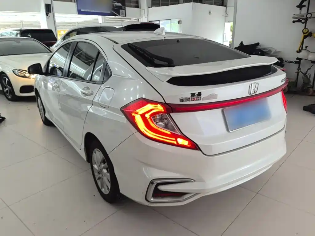 Honda Gienia 2017 2017 1.5L CVT Classic Edition