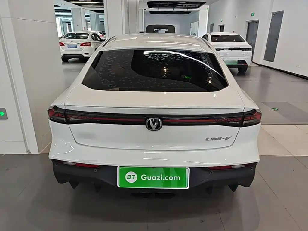 Changan UNI-V iDD 2024 2024 Blue Whale Smart iDD 136km Smart Cool