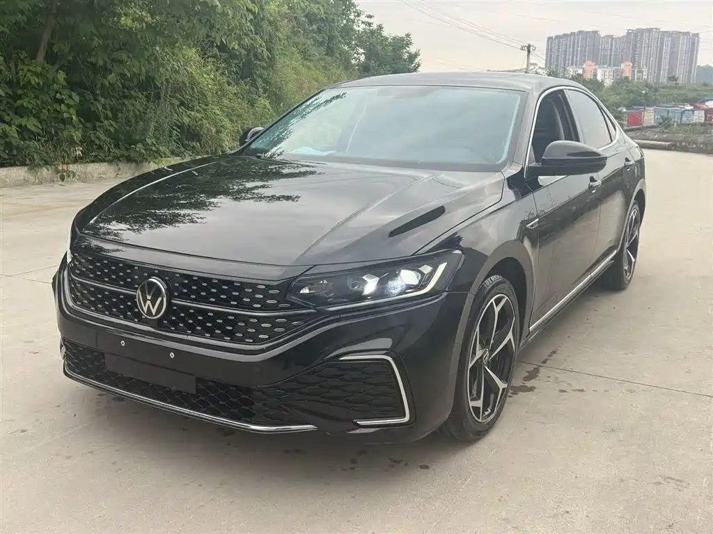 Volkswagen Passat 2024 330TSI Starlight Elite Edition
