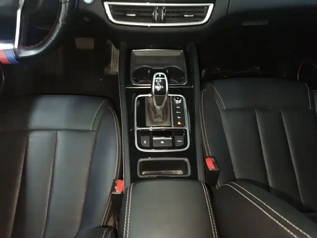 BYD Song MAX 2022 2021 Upgrade 1.5T Automatic Luxury Edition 7-Seater