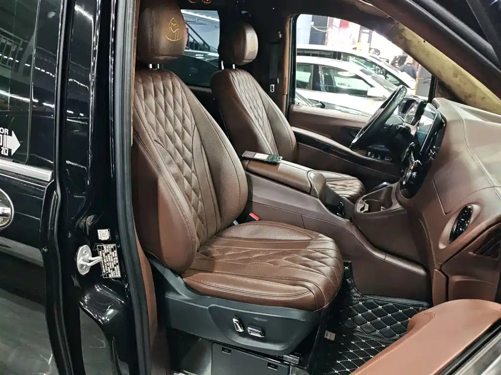 Mercedes-Benz Vito 2021 2.0T Elite 7-Seater фото 19