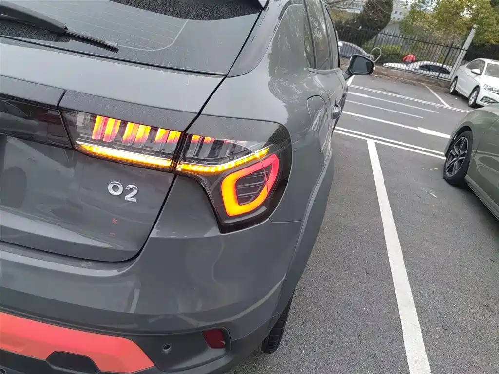 Lynk & Co 02 2019 1.5T DCT 2WD Shine Edition China VI фото 8