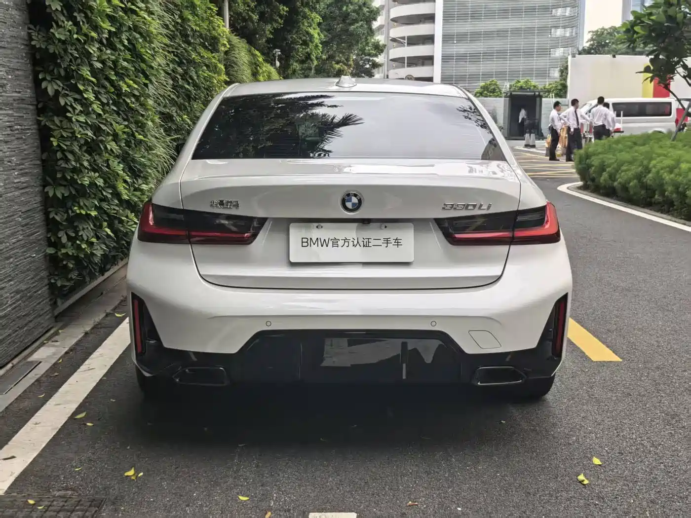 BMW 3-SERIES