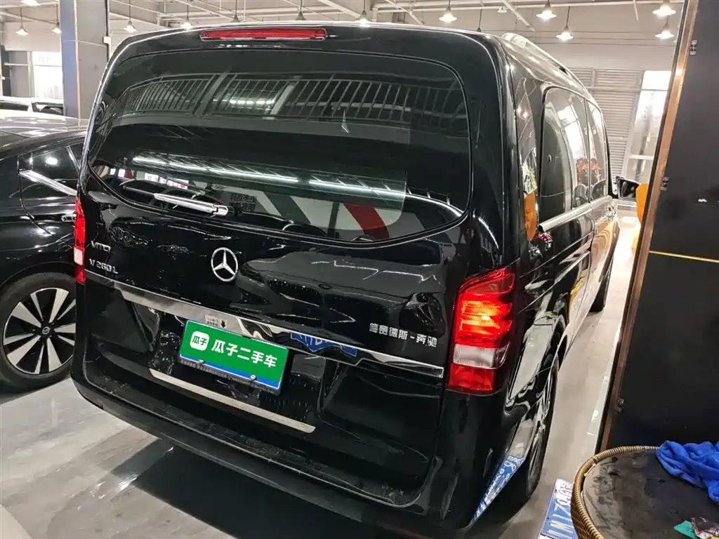 Mercedes-Benz Vito 2021 2.0T Elite 7-Seater фото 23
