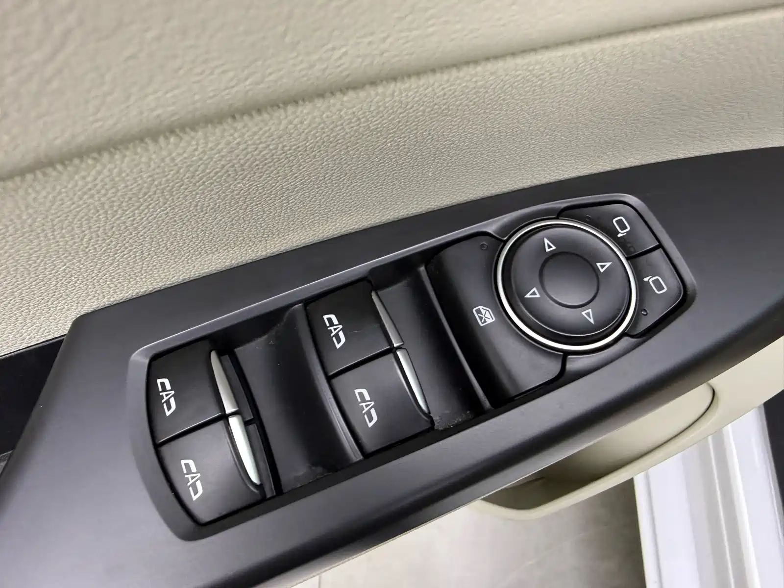 Фото 16 - Buick GL8