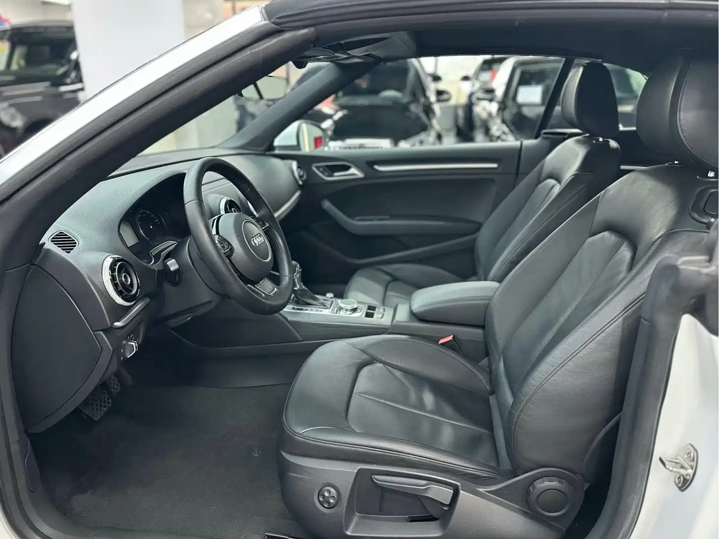 Photo 5 - Audi A3 (Import)