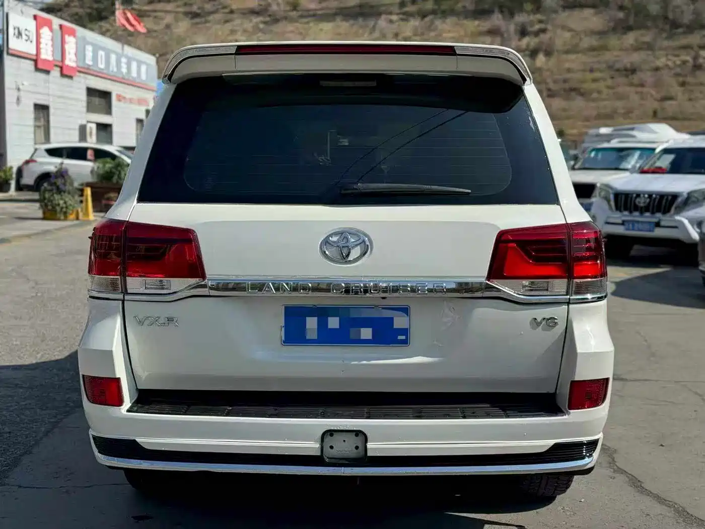 Toyota Land Cruiser (Import) 2015 2015 4.0L V6 Middle East Low Configuration Edition