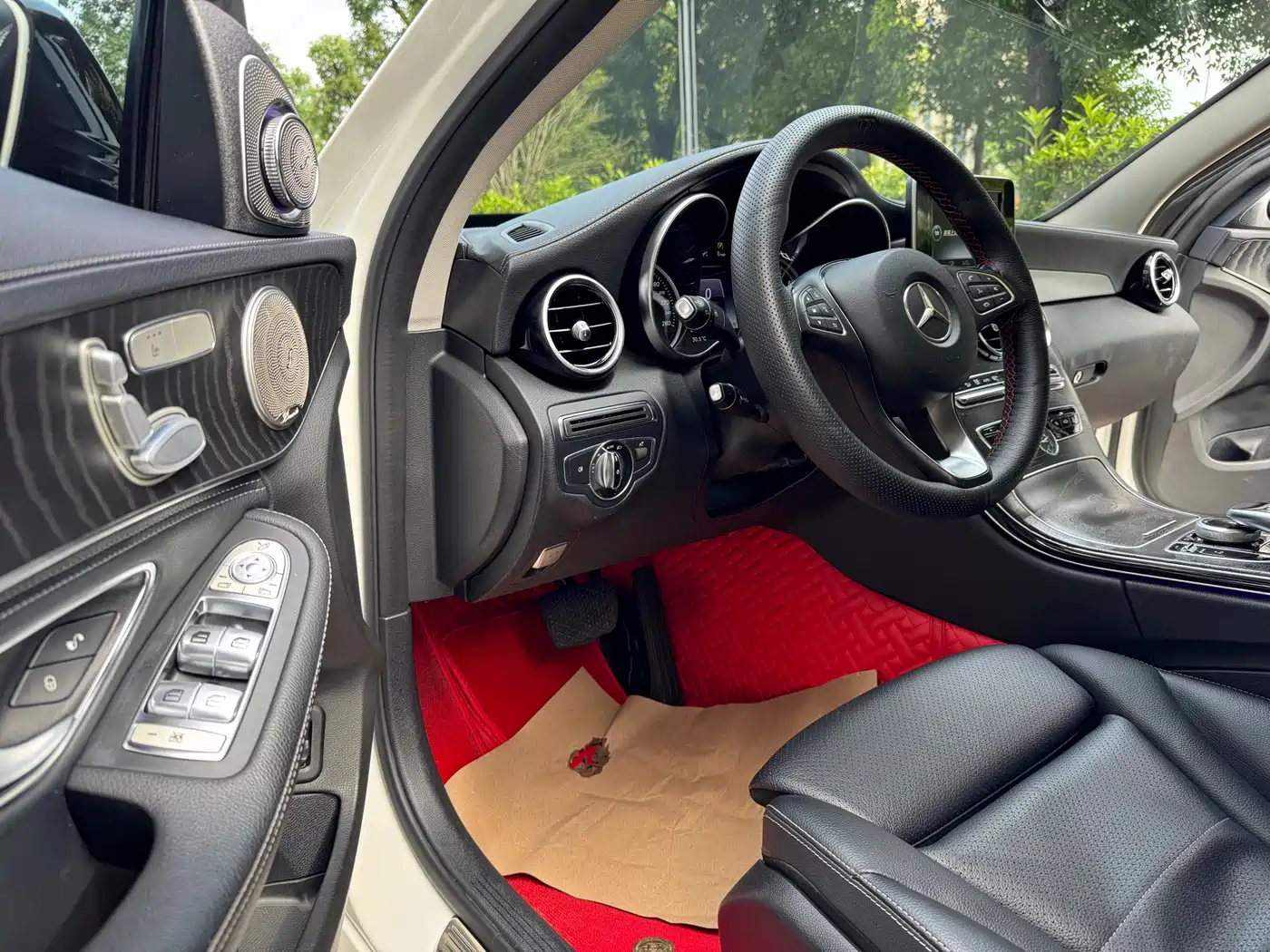 Mercedes-Benz C-Class 2016 C 200 L Sport фото 4