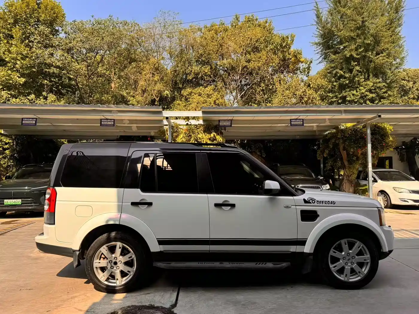 Land Rover Discovery 2010 3.0TDV6 HSE Diesel фото 8